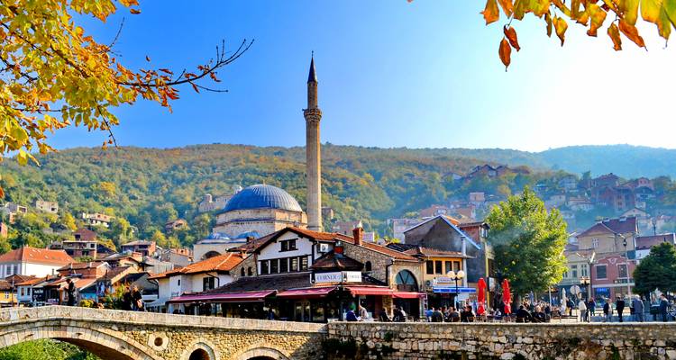 Visite privée d'une journée à Prizren depuis Tirana - Go as Local  7