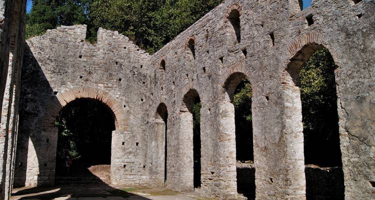 Excursión a Saranda, Butrint y Gjirokastra desde Tirana - Go as Local  3