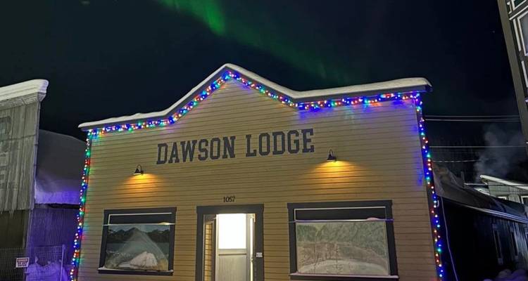 Aurora Wellness Escape: Whitehorse and Dawson City from Vancouver - Landsby 7