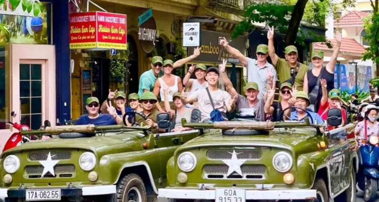 10 Days Central Vietnam Tour (private guide & driver） - UME Travel Co. Ltd 1