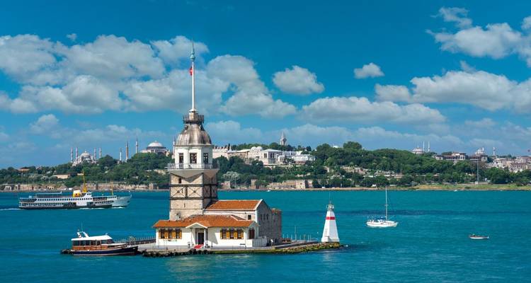 Leyendas de Turquía y Grecia con el Crucero 2 N (2025-26) - Euroriente Travel 3