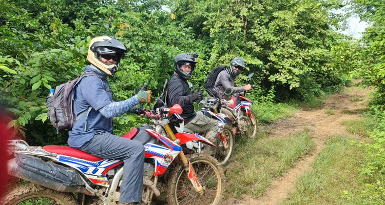 Mesmerizing Dirt Bike Tour to Phnom Penh, Kampong Thom, Battambang and Siem Reap - VietLong Travel 4