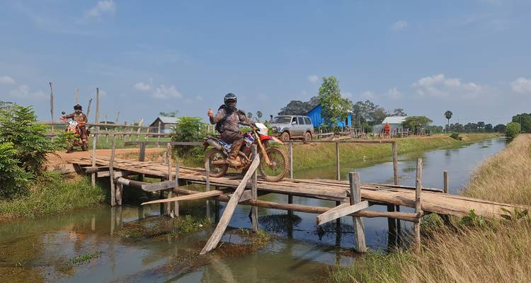 Cambodia Motorcycle Adventure from Siem Reap to Phnom Penh via Beng Mealea, Sambor Prei Kuk - VietLong Travel 9