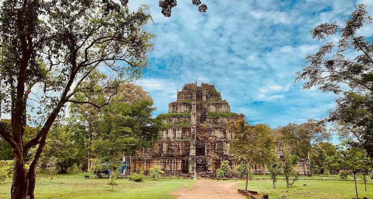 De Siem Reap a Phnom Penh Circuito en moto todoterreno a Koh Ker, Preah Vihear, Parque Nacional de Kirirom - VietLong Travel 6