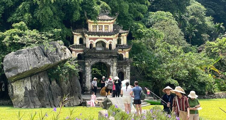 Excursiones en Jeep por Ninh Binh desde Hanoi: Jeep + Barco + Vida diaria | Vietnam - Open Asia Travel  4