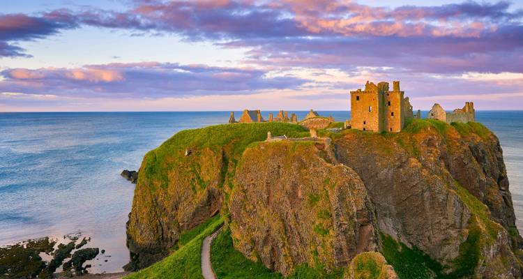 Aberdeenshire, Balmoral Castle & the Northeast Coast - Timberbush Tours 4