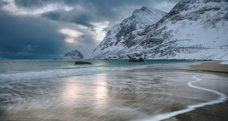 Aventure hivernale dans les Lofoten : La magie des aurores boréales et les maisons sur pilotis (3 destinations) - journaway 3