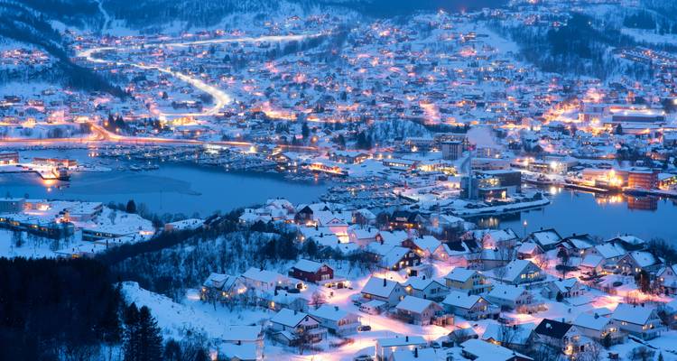 Aventure hivernale dans les Lofoten : La magie des aurores boréales et les maisons sur pilotis (3 destinations) - journaway 9