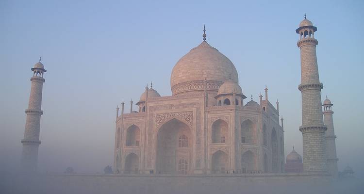 Timeless Wonders Discover India's Golden Triangle in 4 Days - Seven Wonder Tour and Travels 9