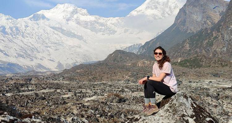 Honey Hunting Experience in Gorkha, Larpak, Nepal - Trek Mania Nepal  3
