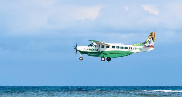 Vuelo de ida y vuelta desde Belice Internacional - Cayo Ambergris - ROEming Belize 4