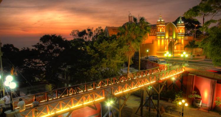 Lima, historique et culinaire : Marché, quartier chinois, centre et Barranco - VIAJES PACIFICO 1