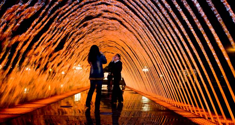 Visita nocturna al Museo Larco, Taberna de Pisco y Circuito Mágico del Agua - VIAJES PACIFICO 1