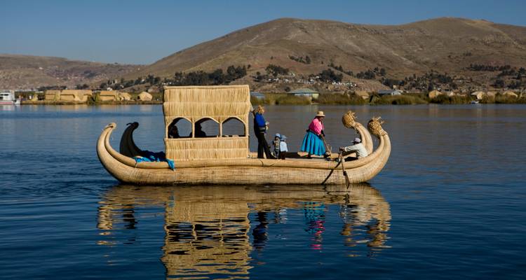 Lago Titicaca, Islas Flotantes de los Uros e Isla Comunitaria de Taquile Excursión de día completo desde Puno - VIAJES PACIFICO 1