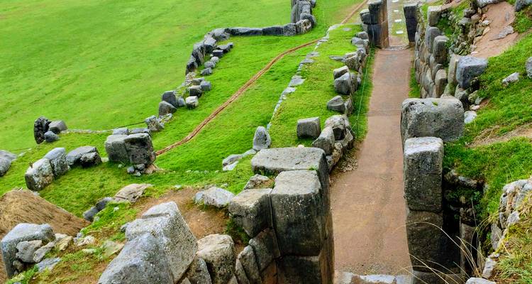 Visite d'une demi-journée du temple inca de Sacsayhuaman, de Tambomachay, de Puca Pucara et de Q'enqo - VIAJES PACIFICO 1