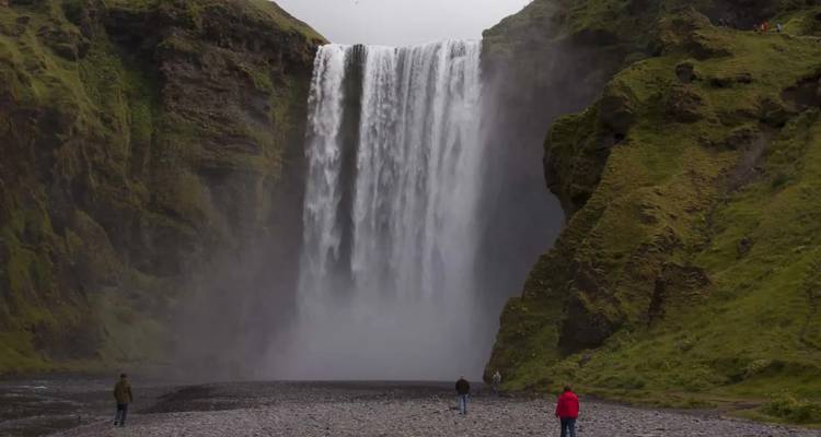 Hidden Powers & the Midnight Sun - Iceland Travel 9