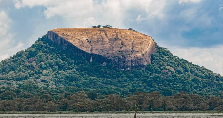 Explore Sri Lanka - Panoramic Tour & Travels 6