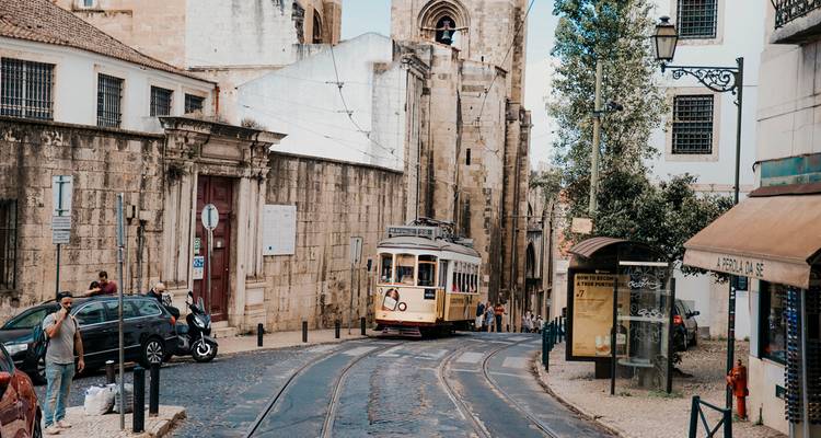 Spain, Portugal and Morocco Highlights (Winter) - Contiki 1