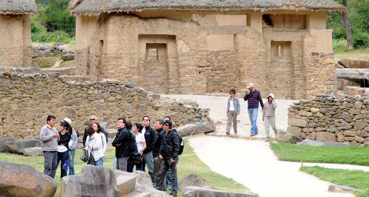Marché indien de Pisac et forteresse d'Ollantaytambo avec déjeuner - VIAJES PACIFICO 1