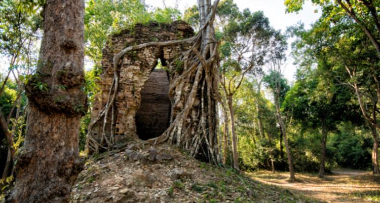 6-Day Tour of Phnom Penh & Siem Reap - Maika Tours 4