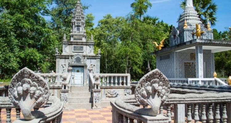 De los templos de Angkor al Delta del Mekong - crucero puerto a puerto (24 destinations) - CroisiEurope River Cruises 3