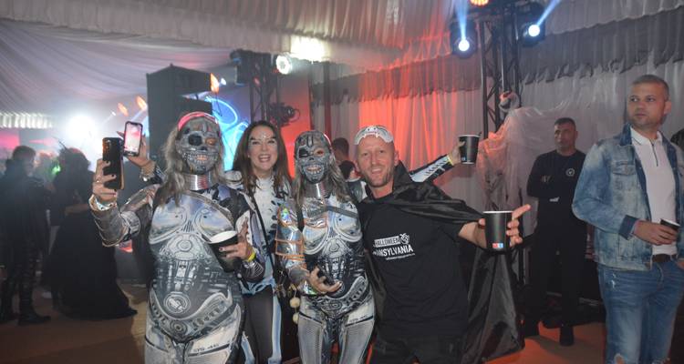 Circuito Privado de Halloween en Transilvania -2 Fiestas de Halloween -Castillo de Bran y Sighisoara Medieval - Transylvania Live Expert in Transylvania 7