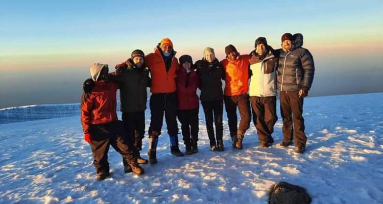 6 Días Ruta Marangu + 2 Días Safari Viaje Privado - theKili-Guides 1