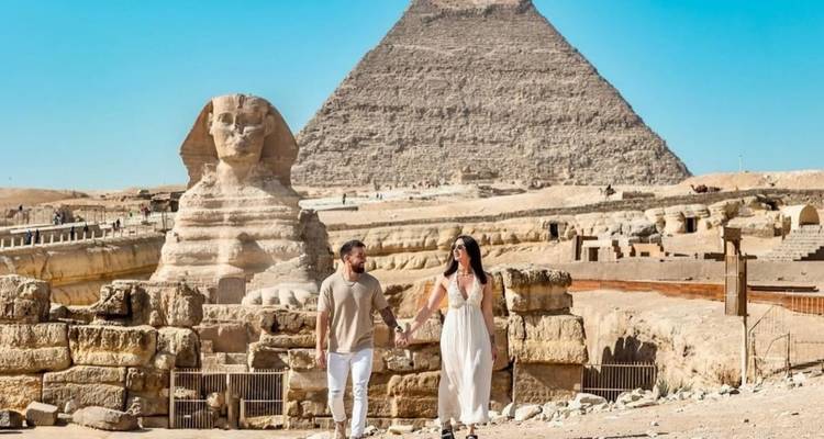 Le Caire : Grand musée égyptien, visite des pyramides de Gizeh et du Sphinx (Saqqara en option) - Hola Egipto Tours  1