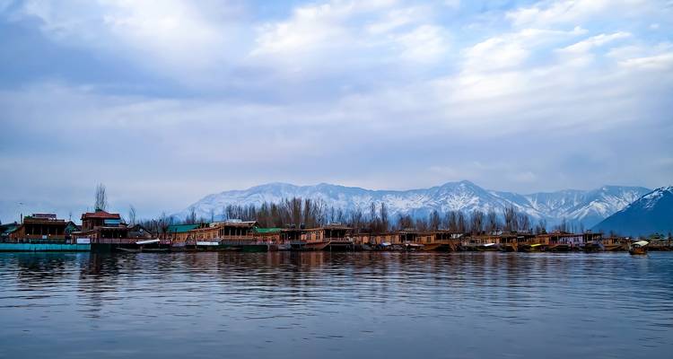 Magical Kashmir Tour - Seven Wonder Tour and Travels 8