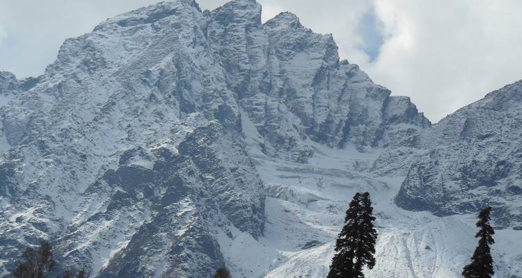 Magical Kashmir Tour - Seven Wonder Tour and Travels 9