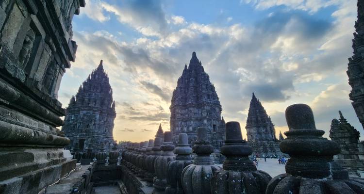 Recorridos por Indonesia 3 Islas: Java, Bali y Labuan Bajo - Ayla Tour and Transport 4