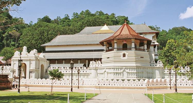 Hiking Sri Lanka in Comfort - DERTOUR 6