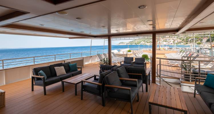 Crucero de ida y vuelta Trogir - Dubrovnik - Trogir, en el MS Adriatica - Kompas 9