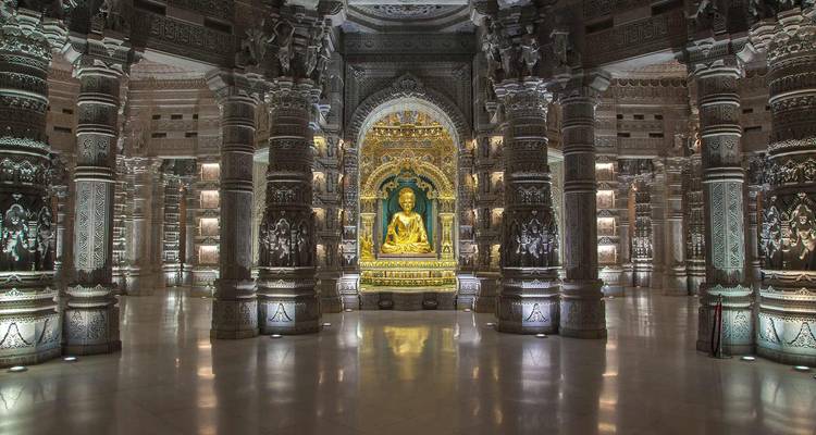 Espaces sacrés : Explorer Akshardham - Holidays At 8