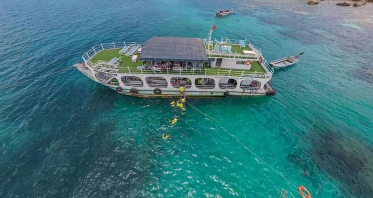 Phu Quoc: Excursión de un día a 3 islas en barco con teleférico y experiencia en el parque acuático Aquatopia en Phu Quoc | Vietnam - Open Asia Travel  1