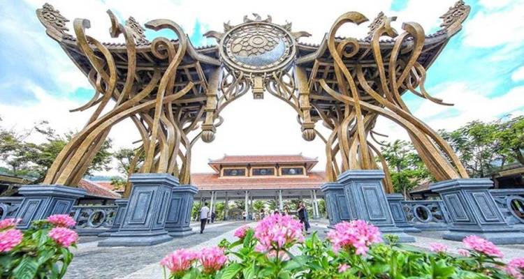 Colinas de Ba Na - Puente Dorado con Almuerzo Buffet y Teleférico de 2 Vías - Excursión de lujo en grupo pequeño | Desde Hoi An/ Da Nang, Vietnam - Open Asia Travel  7