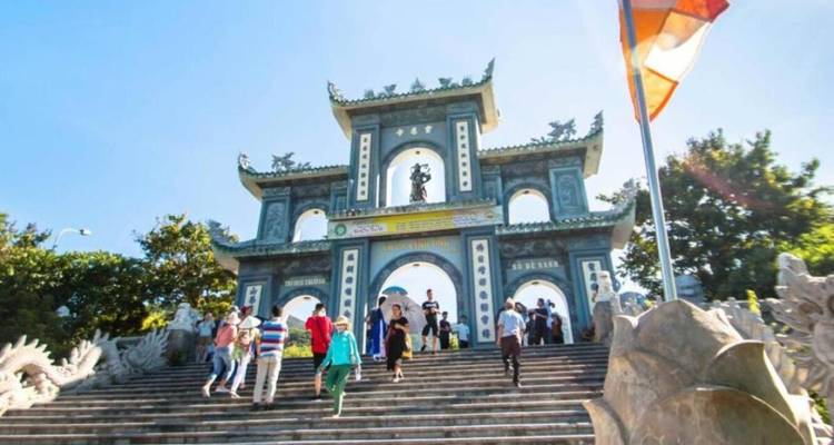 Colinas de Ba Na - Puente Dorado con Almuerzo Buffet y Teleférico de 2 Vías - Excursión de lujo en grupo pequeño | Desde Hoi An/ Da Nang, Vietnam - Open Asia Travel  9