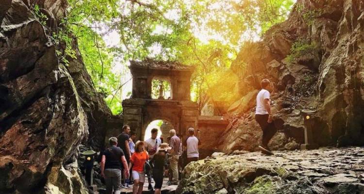 Por la mañana Grupo pequeño a las Montañas de Mármol - y más | Danang, Vietnam - Open Asia Travel  9