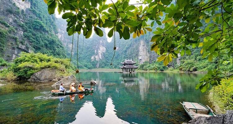 Hoa Lu - Trang An Excursión de 1 Día: Ninh Binh Desde Hanói | Vietnam - Open Asia Travel  1