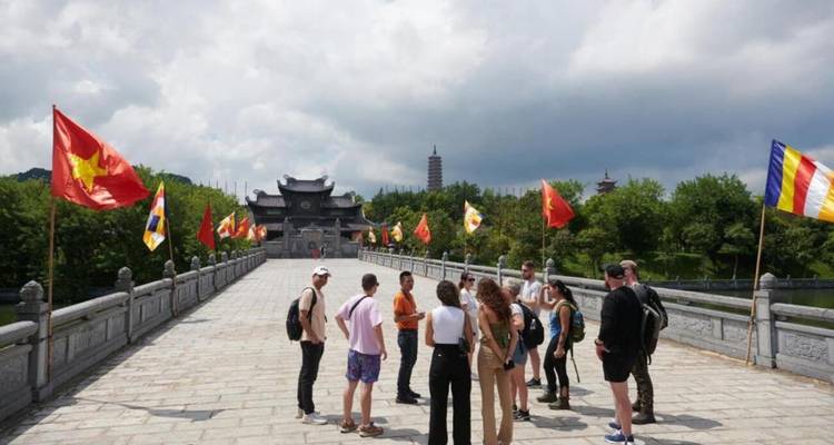 Hoa Lu - Trang An Excursión de 1 Día: Ninh Binh Desde Hanói | Vietnam - Open Asia Travel  8