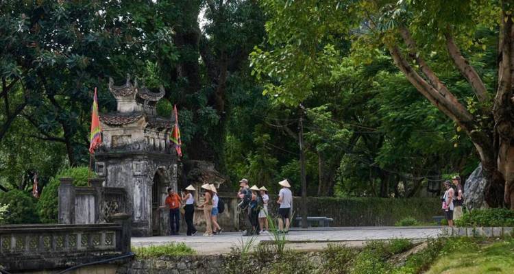 Hoa Lu - Trang An Excursión de 1 Día: Ninh Binh Desde Hanói | Vietnam - Open Asia Travel  9