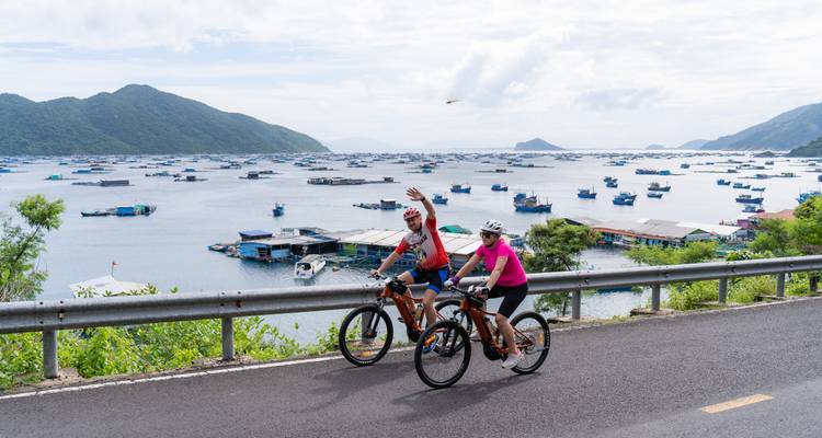 Aventure en E-Bike de Saigon à Hue : 13 jours du Vietnam moderne à l'ancien - Mr Biker Saigon 4
