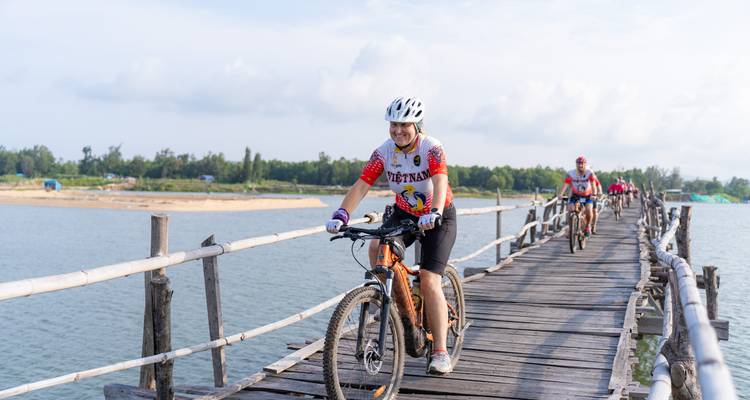 Aventure en E-Bike de Saigon à Hue : 13 jours du Vietnam moderne à l'ancien - Mr Biker Saigon 9