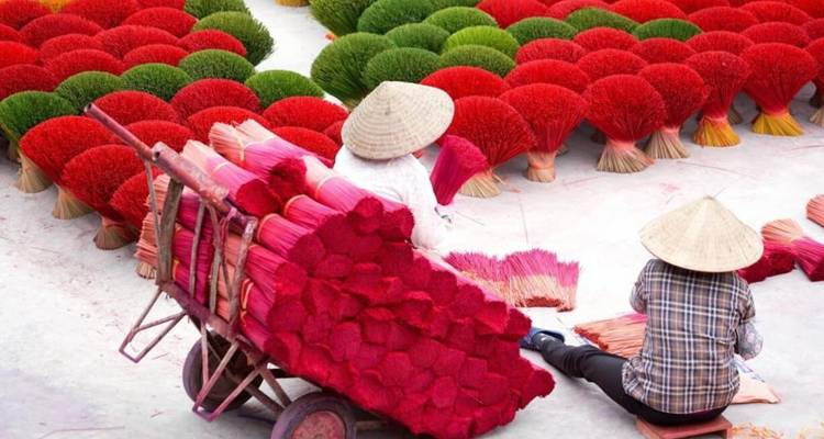 Excursión de un día desde Hanói | Pueblo del Incienso de Quang Phu Cau y Ninh Binh y más | Vietnam - Open Asia Travel  6