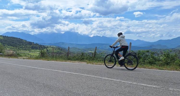 Excursión en E-Bike por Albania - Alb Expeditions 10