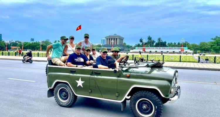 Excursión en Jeep por Hanoi: Cultura y Vida Cotidiana en la Campiña del Río Rojo | Hanoi, Vietnam - Open Asia Travel  2
