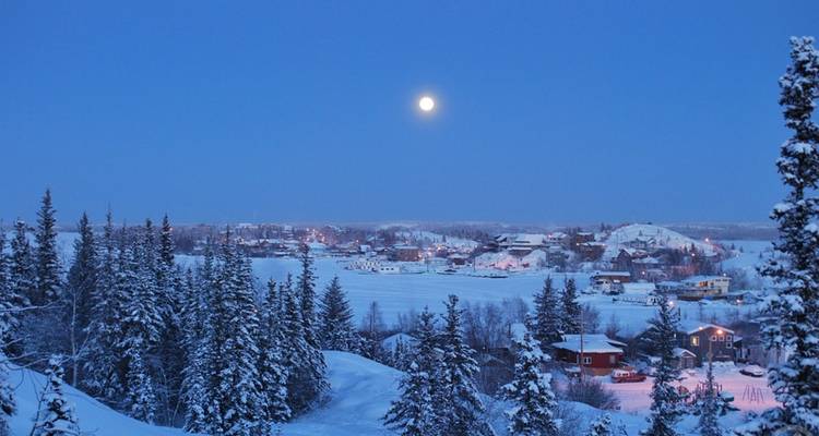 EXPLOREZ LES AURORES MAGIQUES DE YELLOWKNIFE - Receptivo Aborigen Tours 9