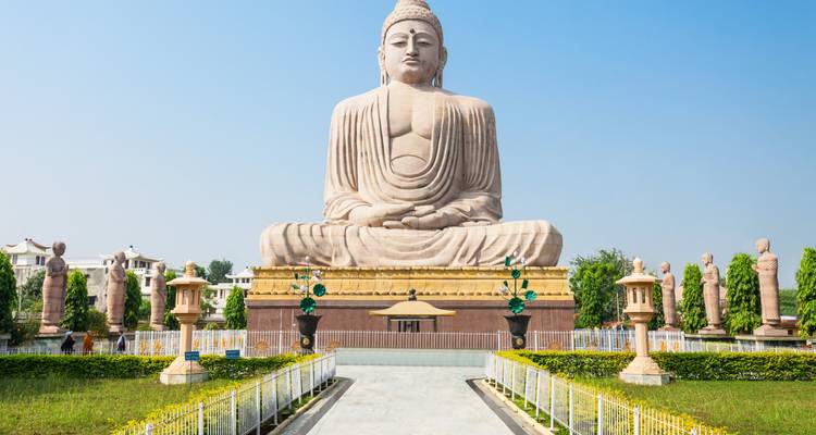 Varanasi: Private Fully-Day Tour with Sarnath and Boat Ride -  Taj Voyages Tours  9
