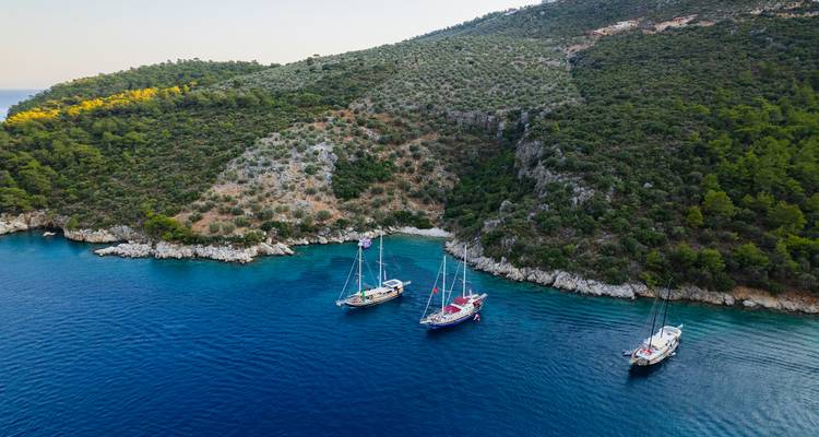 Naviguez en Turquie : Fethiye Kekova Fethiye Croisière en goélette mixte - Farout Turkey 6