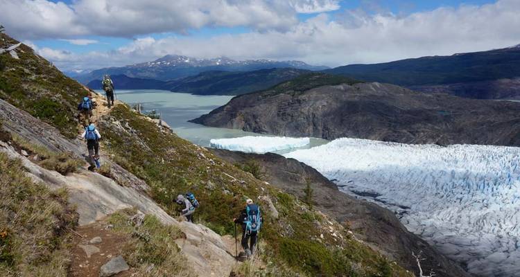 Patagonia: excursionismo clásico en el circuito W Torres del Paine (4 destinations) - Intrepid Travel 4
